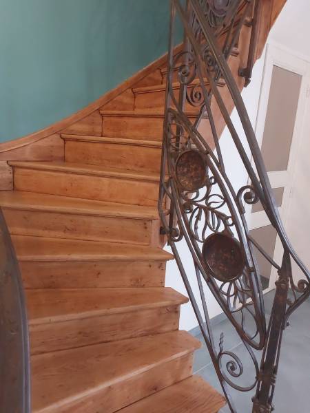 Après la rénovation d'un escalier en bois à Marseille